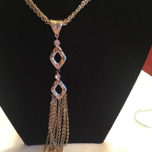 $10 ea or 3/$20 Goldtone Tassel Necklace - Picture 1 of 8